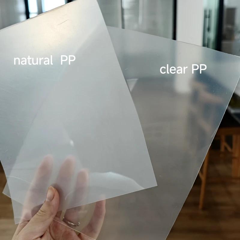 Differences between clear PP plastic sheets and natural PP plastic sheets